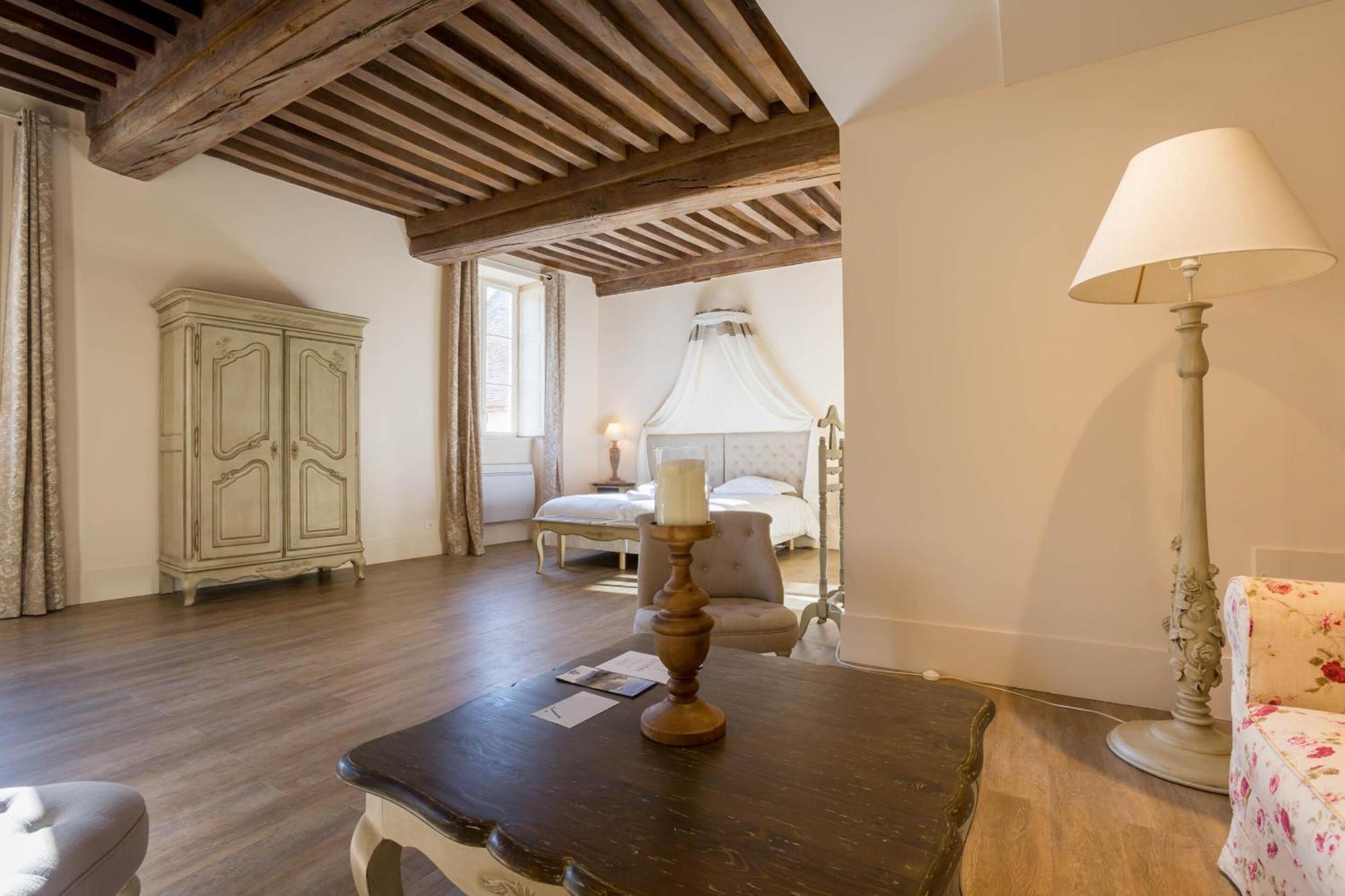 Le Cara - 4 Appartements Calmes Et Chics Au Coeur De Beaune بون الغرفة الصورة