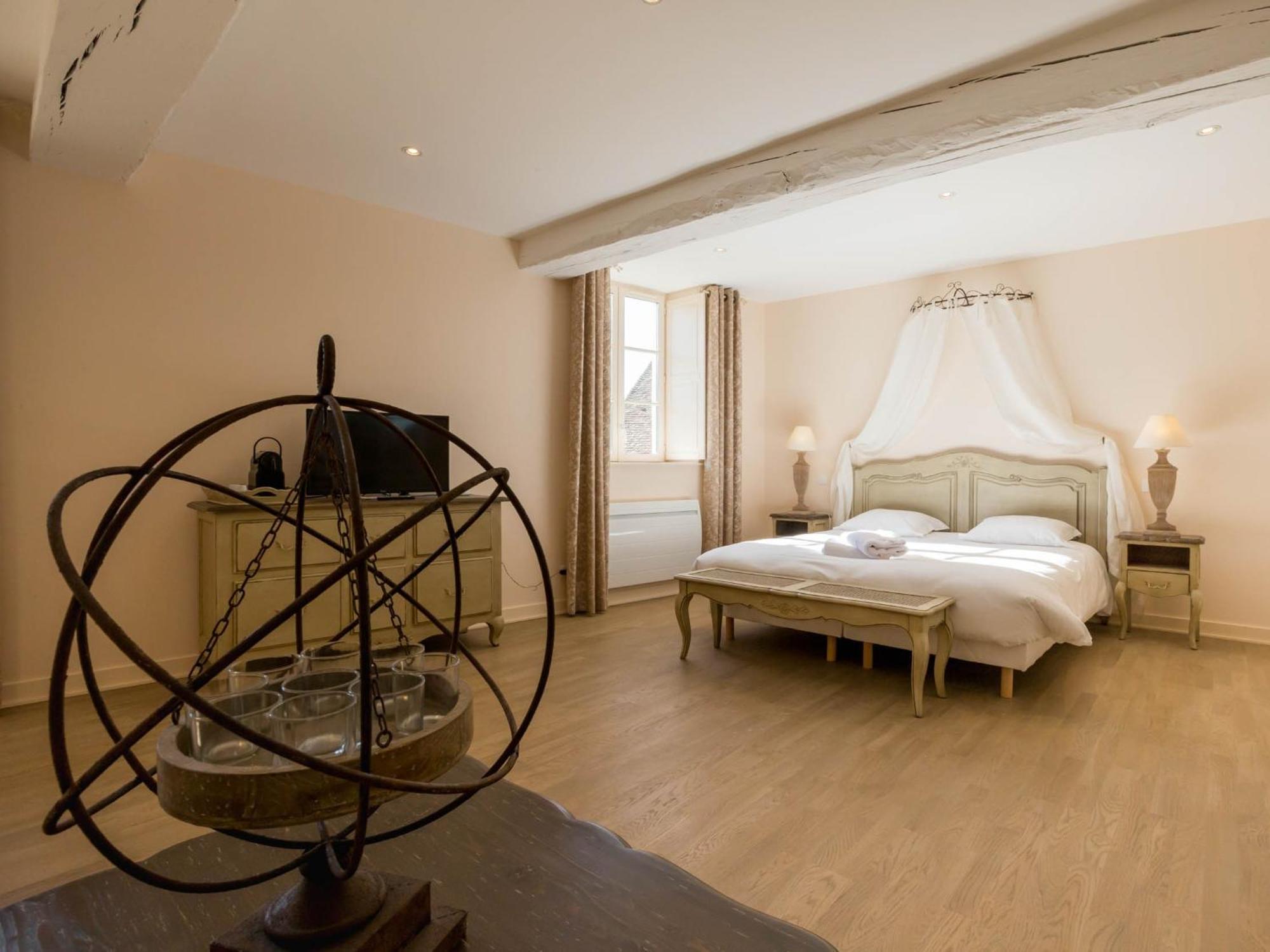 Le Cara - 4 Appartements Calmes Et Chics Au Coeur De Beaune بون الغرفة الصورة