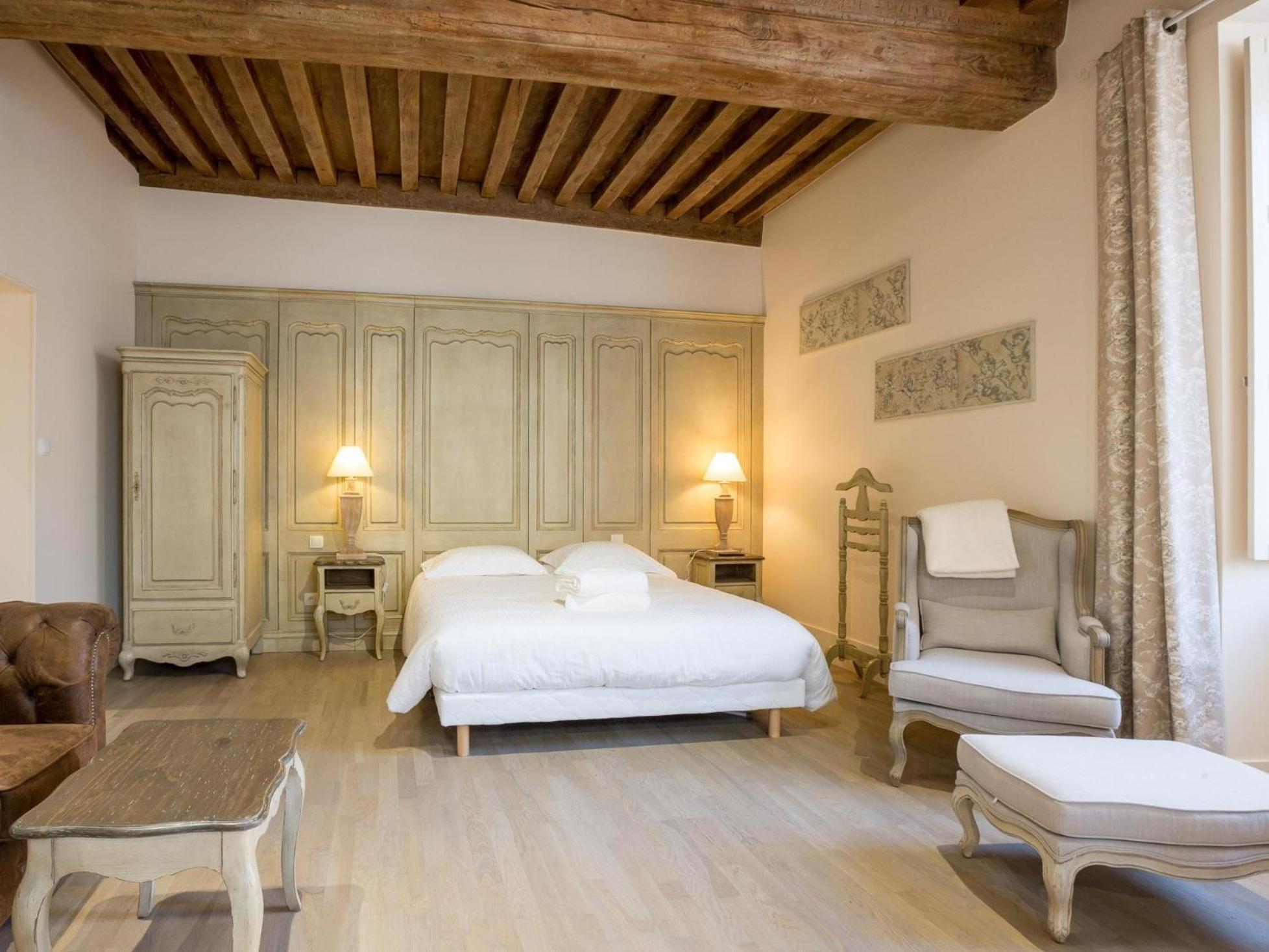 Le Cara - 4 Appartements Calmes Et Chics Au Coeur De Beaune بون الغرفة الصورة