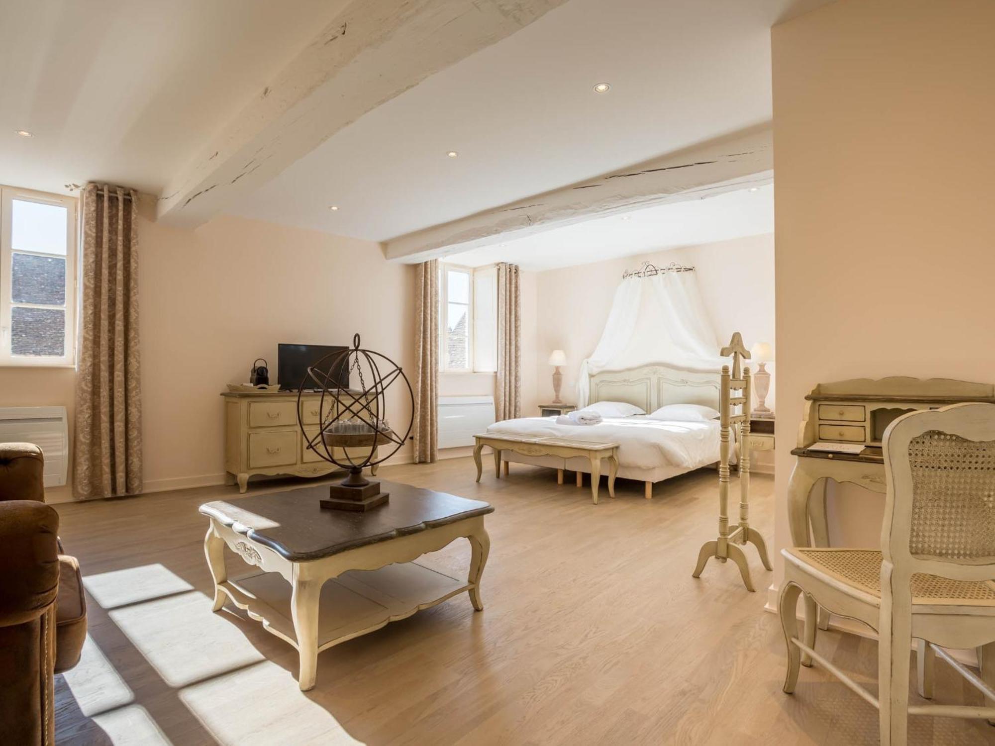 Le Cara - 4 Appartements Calmes Et Chics Au Coeur De Beaune بون الغرفة الصورة